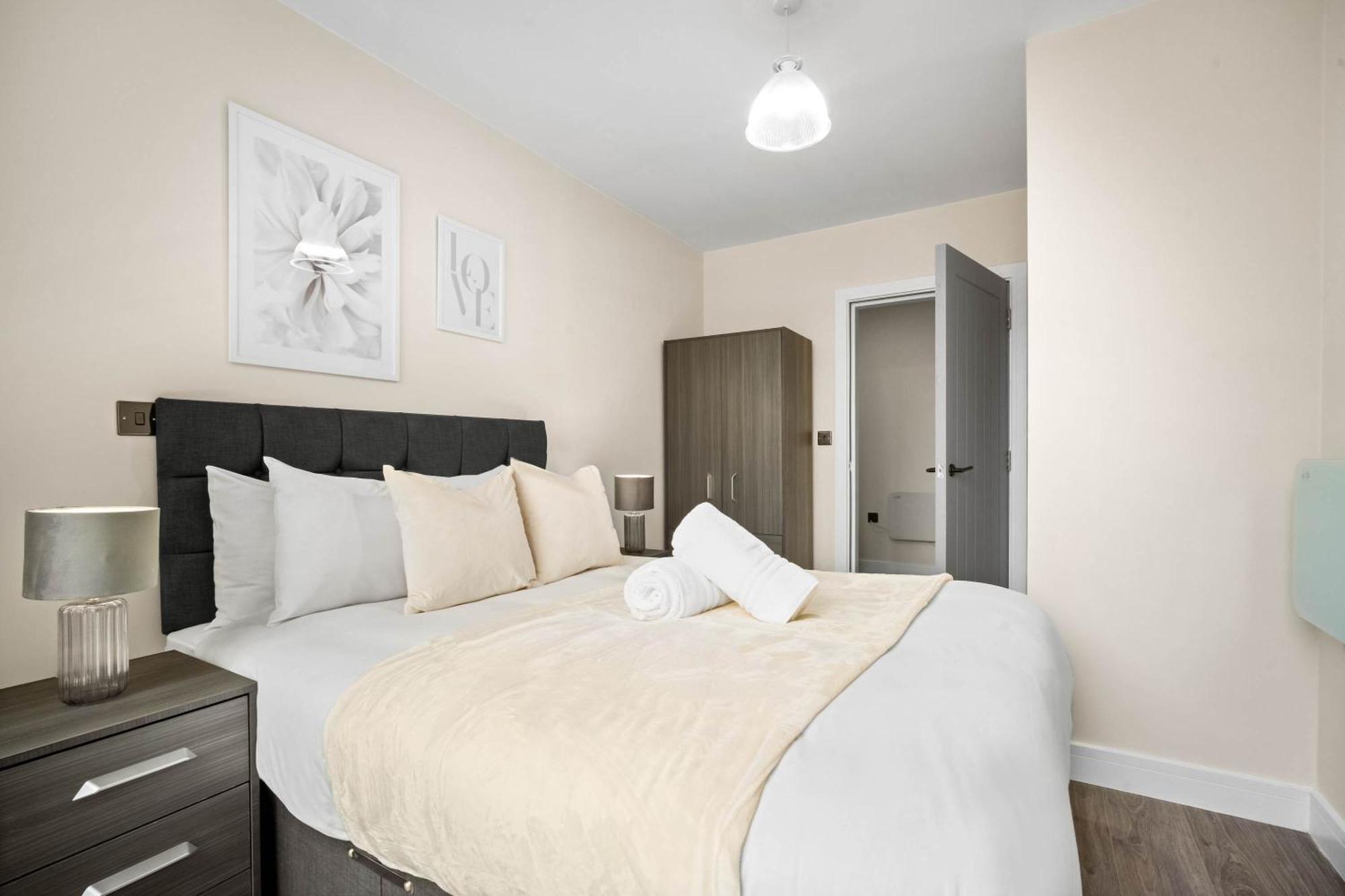 New Luxury Two Bedroom Apartment - City Centre - Netflix - Wifi - Top Rated - Jq 8Ah Birmingham Exterior photo