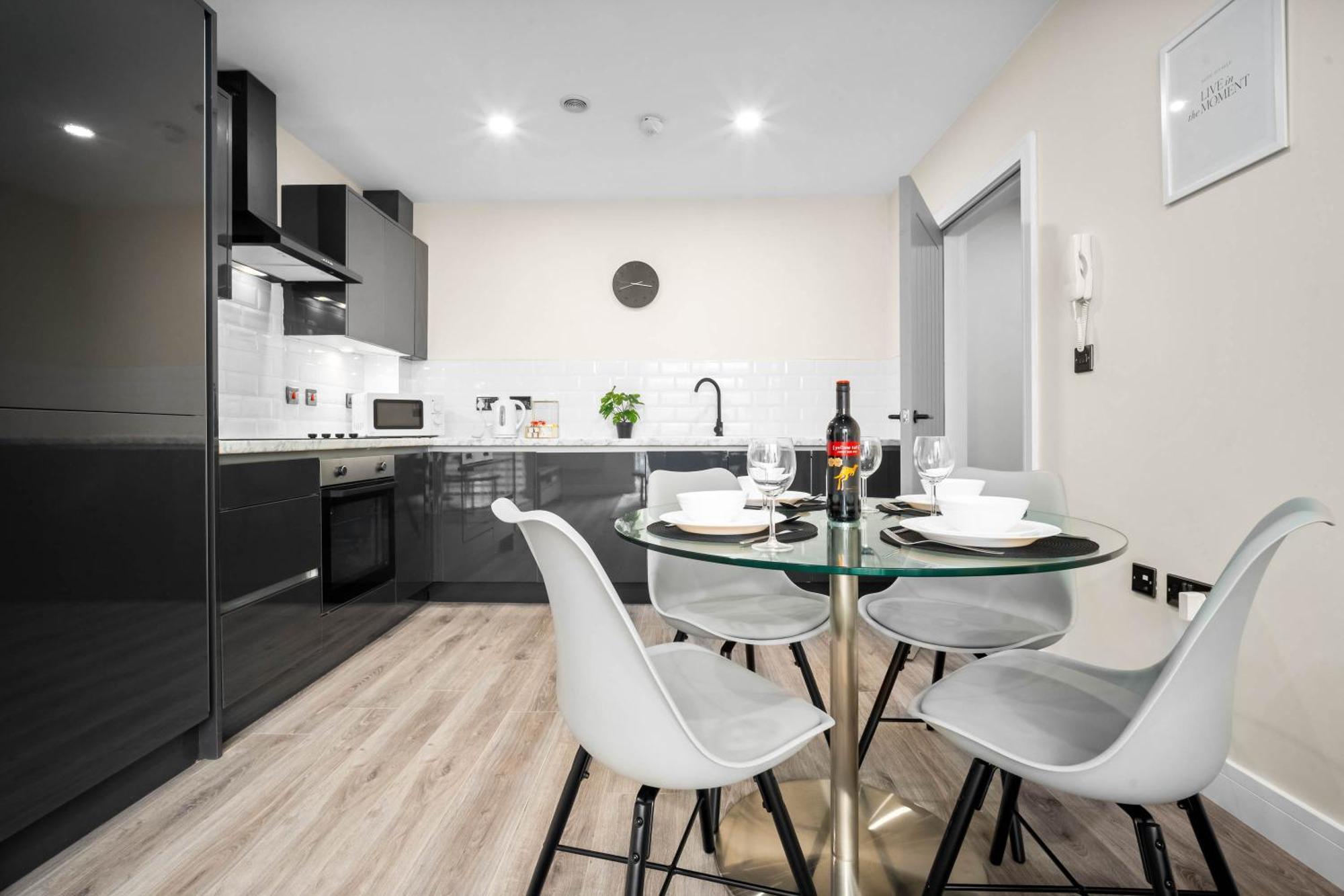 New Luxury Two Bedroom Apartment - City Centre - Netflix - Wifi - Top Rated - Jq 8Ah Birmingham Exterior photo